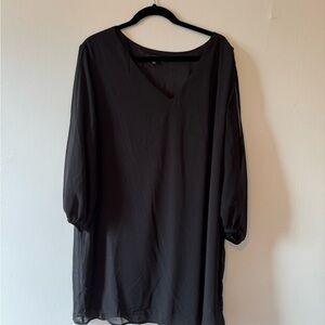 Lulu's Classic Black Dress